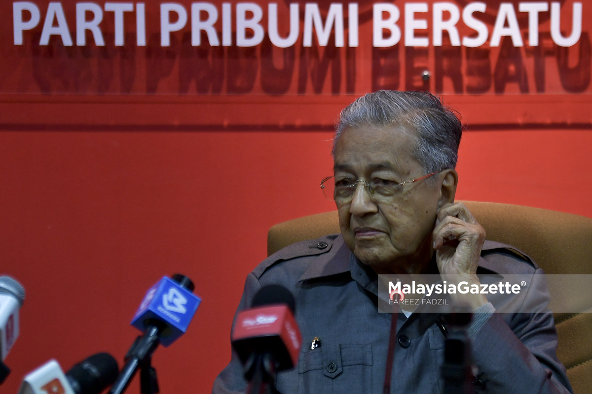 Tun M sindir Muhyiddin tak boleh jumpa kerana dikuarantin