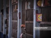 Hanya Skype, telefon untuk berhubung dengan banduan pada Hari Krismas