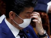 Setiausaha Abe gagal lapor dana politik