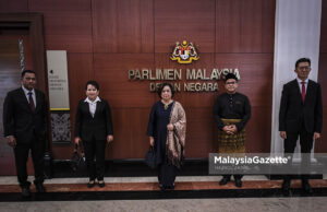 Lima Senator selesai angkat sumpah