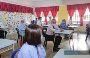 Agong tinjau pelaksanaan SOP SMK Danau Kota
