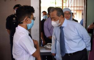 Pelajar teruja kembali ke sekolah walaupun bimbang Covid-19 – PM
