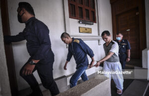 Shahril senyum, sebut ‘yes’ selepas dijatuhi hukuman penjara hina Agong