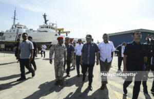 Salahguna lesen laut dalam punca pencerobohan bot asing – Hamzah