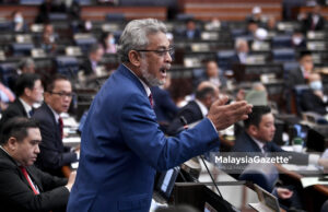 “Saya YB, bukan Encik” – Khalid