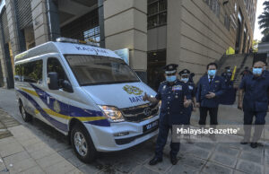 Penyerahan Kenderaan Penguatkuasaan Maxus Window Panel Van V80 Datuk Abdul Latif Abdul Kadir
