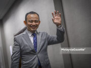 Gantung sementara urusan kerajaan, beri laluan usul tidak percaya PM