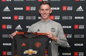 Henderson kembali ke Old Trafford