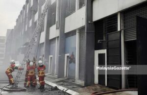 Kedai percetakan terbakar di Sungai Besi