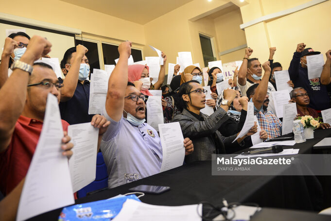 MGF100820_PEMBUBURAN PARTI BERSATU BAHAGIAN KUALA LANGAT (6)