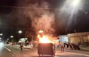 Polis isytihar perusuh Portland serang bangunan kerajaan
