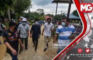 PRK SLIM : Berusaha Menarik Pengundi Atas Pagar – Mukhriz Mahathir