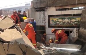 Bangunan restoran runtuh, 17 maut