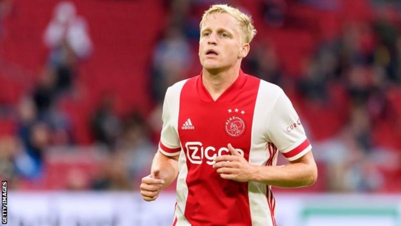 Van de Beek semakin hampir jadi milik Man United