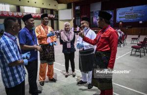Senator Dewan Negara pertaruh tulang 4 keratnya