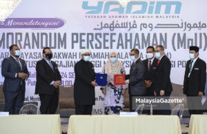 Menteri Pengajian Tinggi Saksi MoU YADIM dan Institusi Pengajian Tinggi dan Institusi Pondok