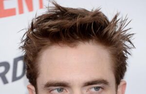Bintang ‘Batman’ Robert Pattinson didapati positif COVID-19