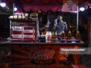NAK ‘ORDER’ BURGER Dua Sahabat “Pekak dan Bisu”