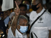 Hanya 13 MP Amanah, Pejuang bangun mahu undi belah bahagi