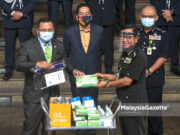 Dakwaan pakai gelang pink: Amirudin akan ambil tindakan
