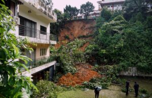 Tebing runtuh sangka gempa bumi – mangsa