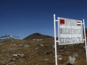 India serah kembali tentera China