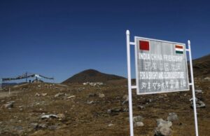 India serah kembali tentera China