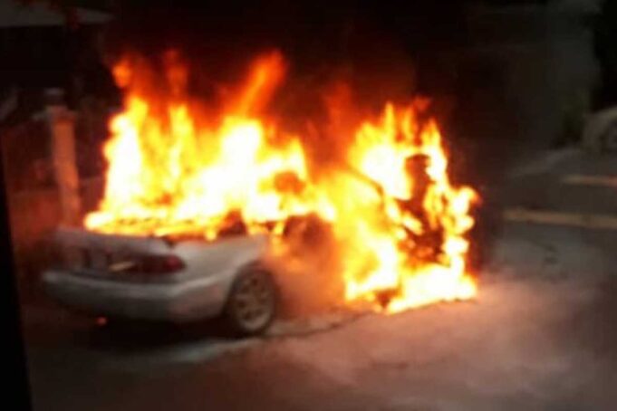 KERETA TERBAKAR 01