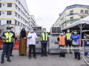 Frontliner, penduduk PKPD Hentian Kajang terima bantuan