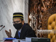 Azhar nasihat Ahli Parlimen buat laporan jika Prabakaran langgar HSO Speaker Azhar Azizan Harun Parliament Dewan Rakyat Covid-19 positive