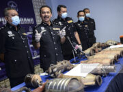 Sindiket Curi Ekzos Kereta Tumpas