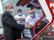 TERKINI : Pemandu Teksi Antara 40 Penerima Bantuan Makanan Asas YWP – Annuar Musa