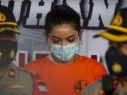 Personaliti pondan miliki dadah disumbat ke penjara lelaki