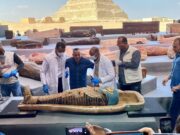 Sekurang-kurang 100 keranda, mumia, patung bersalut emas ditemui di Saqqara