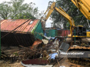 Empat lagi bengkel jentera berat, kilang akan diroboh