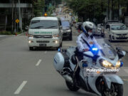 Jenazah Tun Rahah tiba di Masjid Ar-Rahah, Kampung Kerinchi