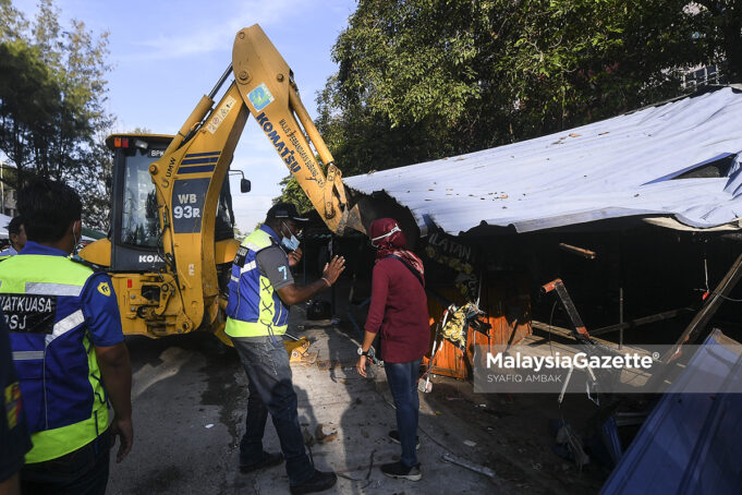 MGF28122020_MBSJ AKAN MEROBOHKAN GERAI PENIAGA DAN PENJAJA_07