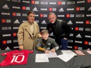 Anak Wayne Rooney sertai the Red Devils