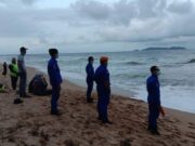 Dua lelaki dikhuatiri lemas, SAR giat dilakukan meskipun ombak kuat