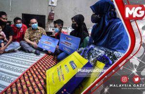 TERKINI : Enam Beradik Terima Sumbangan Zakat Daripada PTPTN