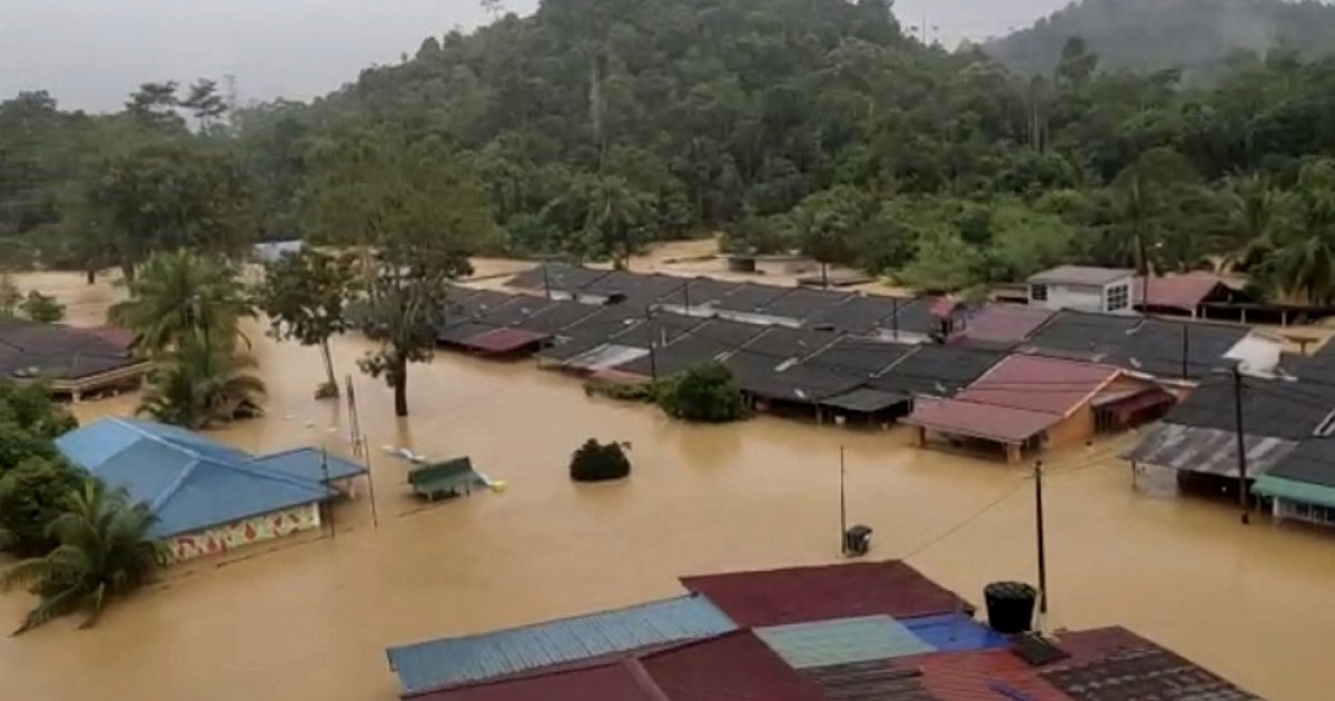 Banjir Pahang ragut nyawa pertama Bapa lemas, anak hilang