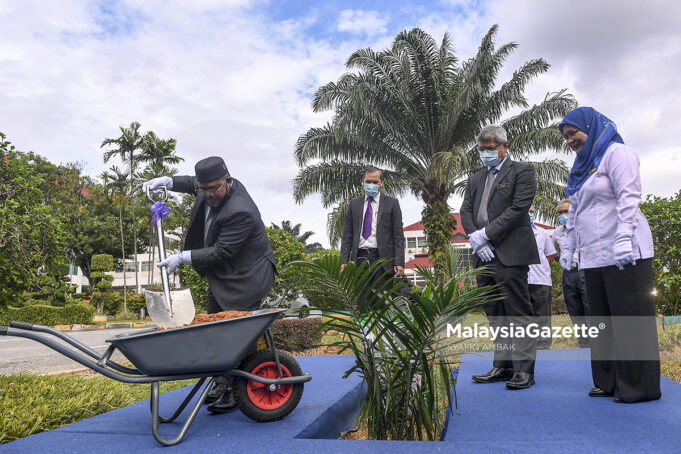 MGF11012021_ANUGERAH KECEMERLANGAN MPOB_10
