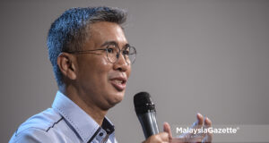 Finance Minister Datuk Seri Tengku Zafrul Abdul Aziz BPR Bantuan Prihatin Rakyat cash aid