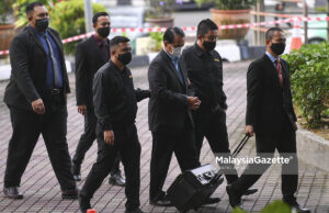 Pengarah Jabatan Salah Guna Kuasa Didakwa di Mahkamah