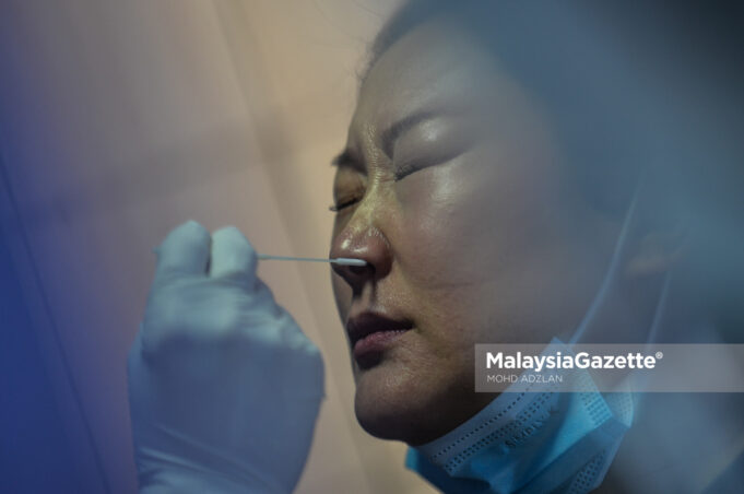 MGF01022021_SWAB TEST WARGA ASING-1