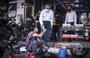 Timbalan Menteri Luar Negeri Edar Pelitup Muka, Santuni Orang Awam di Lakefields