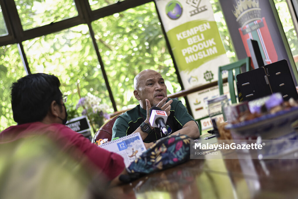 Ketua aktivis PPIM, Datuk Nadzim Johan ketika di temuramah oleh Malaysia Gazzate di pejabat beliau di Kuala Lumpur. Foto FIKRI YAZID 11 FABRUARI 2021