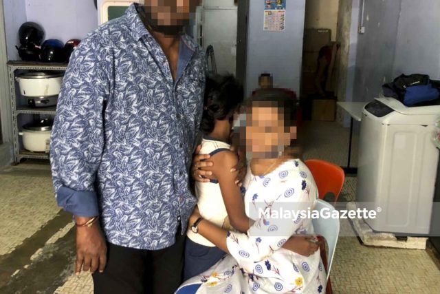 The child who became a victim of abuse by his biological father and stepmother is rescued by his aunt before they lodge a police report at the Sentul District Police Centre.