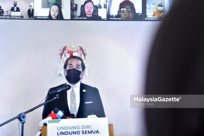 MGF17022021_SIDANG MEDIA KJ VAKSIN_01