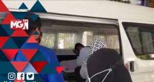 Muhammad Haikal Iskandar bids final farewell to his father who passed away before he sits for his Sijil Pelajaran Malaysia 2020 (SPM 2020) examination at SMK Simpang Beluru today. PIX: Facebook SPM candidate bids final goodbye to father in the hearse driven to his school right before examination. https://malaysiagazette.com/2021/02/24/spm-candidate-bids-final-goodbye-dad-before-exam/ #malaysiagazette
